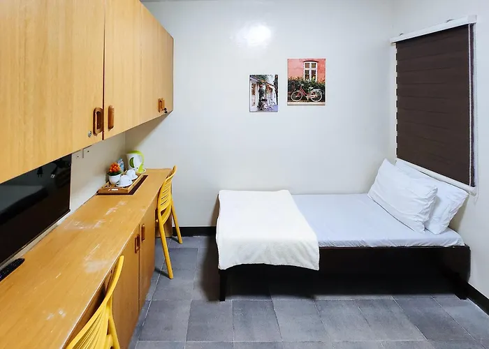 Aberdeen Haus In Mabolo Hotel *